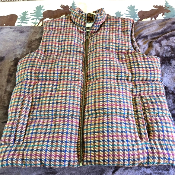 Old Navy thick quilted vest - Picture 3 of 9